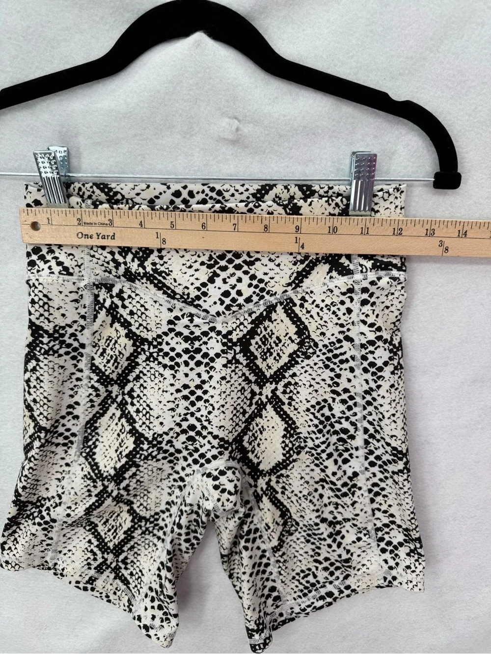 Balance Athletica Python Short Shorts Small